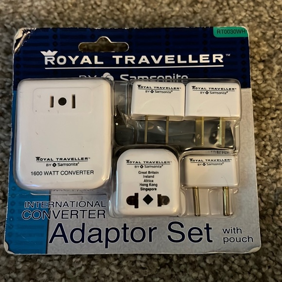 International Converter Adapter Set by Samsonite